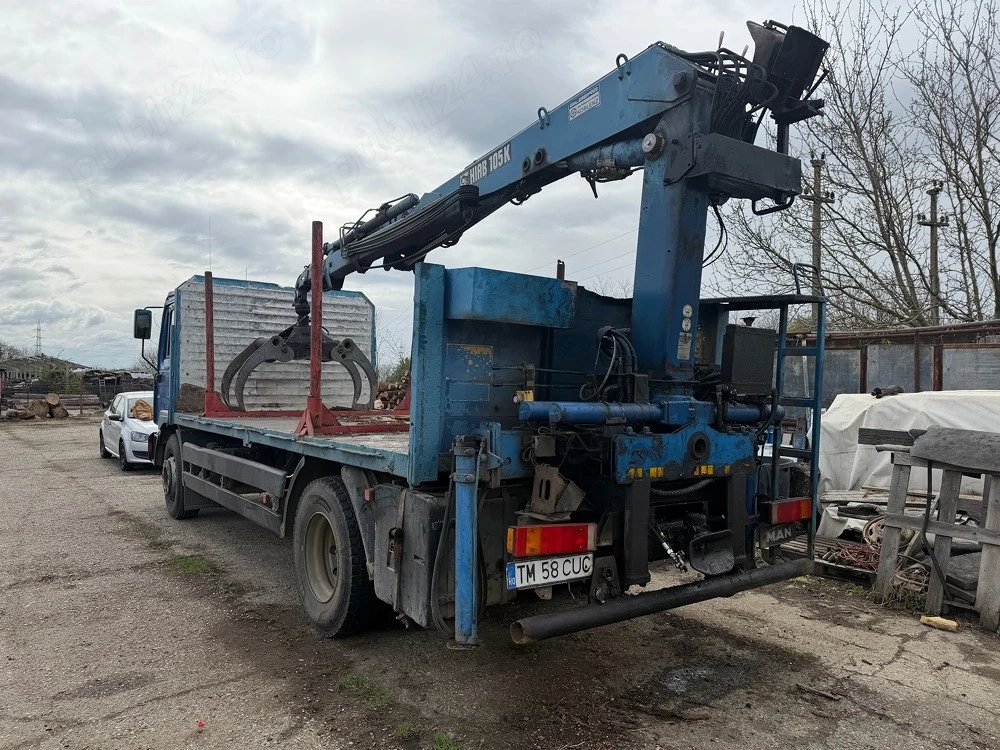 Camion macara MAN 