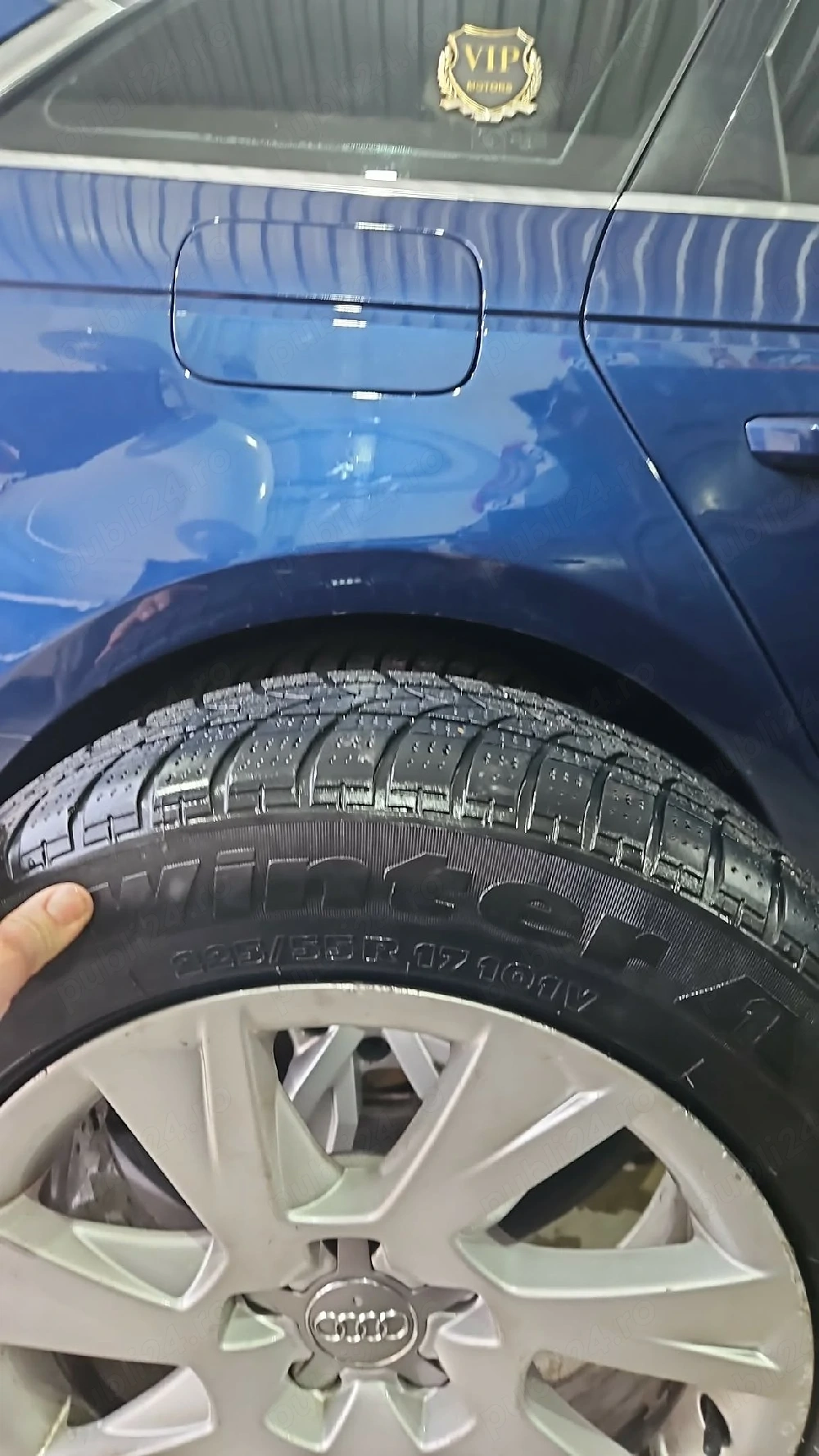 Jante r 17 audi 5x112 anvelope 225 55 r 17 70%profil ET 28. In stare buna nu au defecte.  