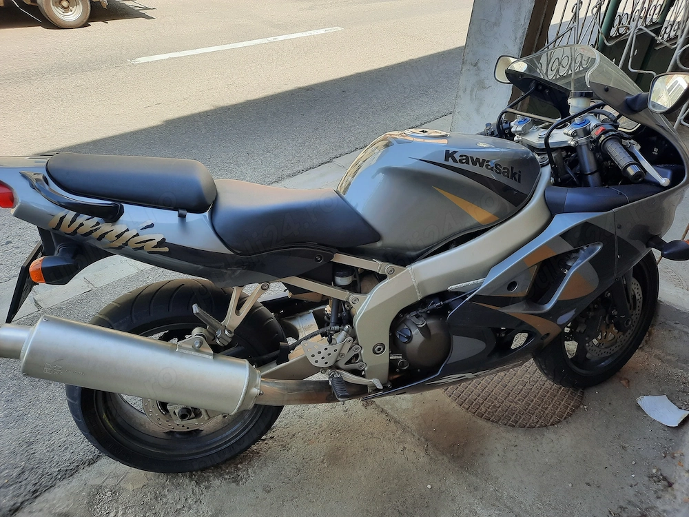 De vanzare ieftin Kawasaki Ninja ZX6R