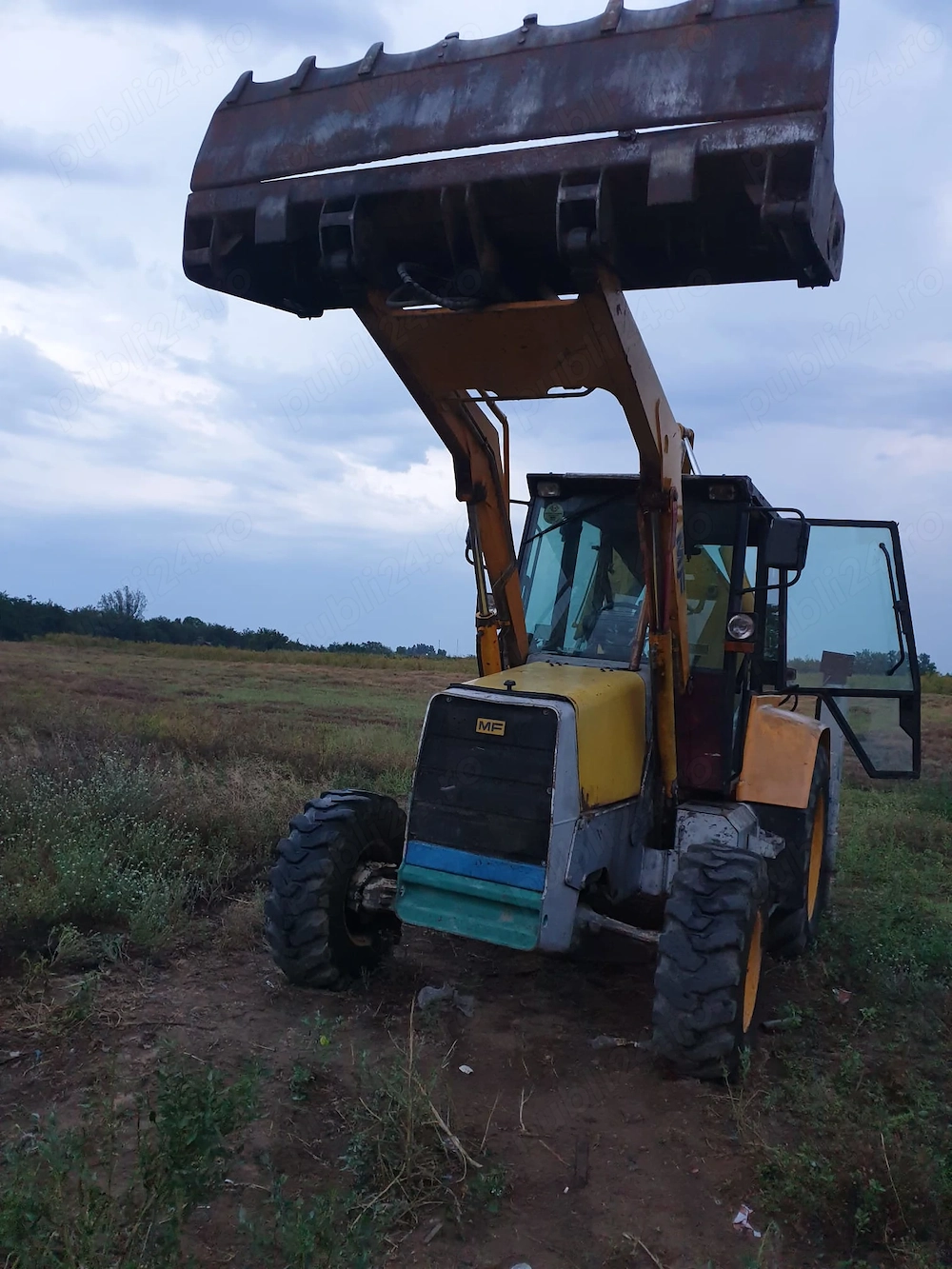 Tractor MS Ferguson în stare perfectă de funcționare 