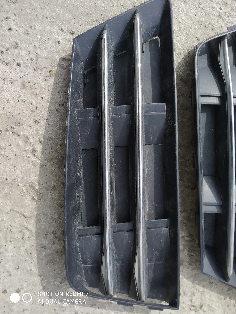 Grile laterale bara fata Audi A4 B9