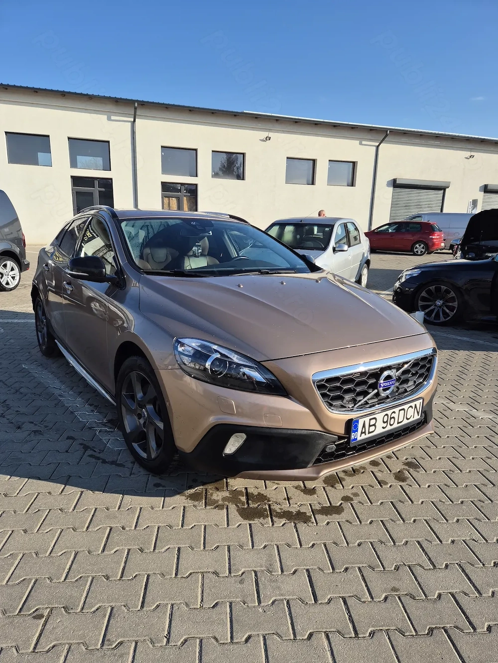 Volvo V40 Cross Country, Cutie automată, Motor 2.0, diesel, 150 CP