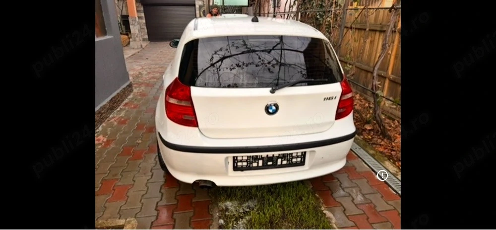 dezmembrez bmw seria 1 e87