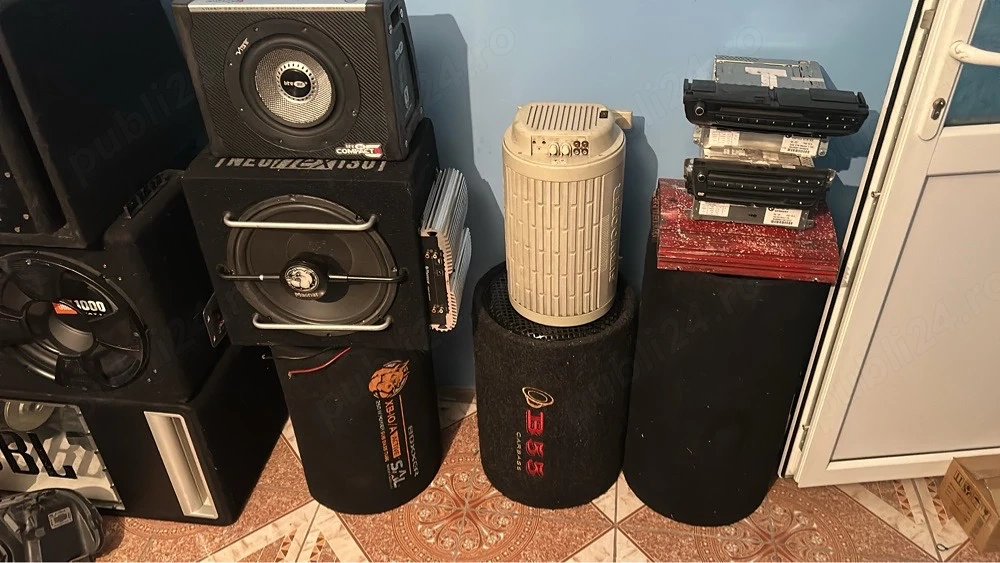 subwoofer auto si statiei