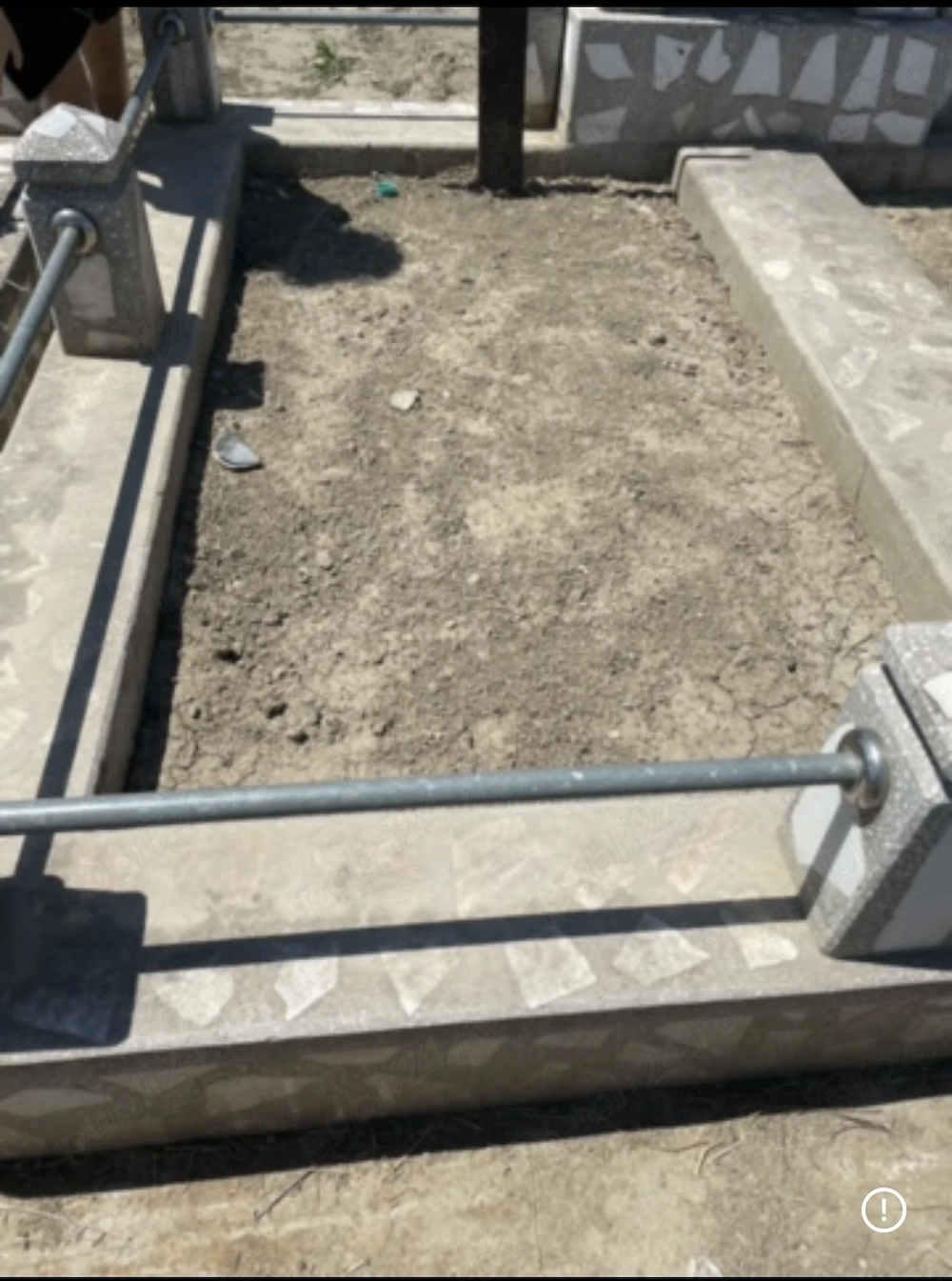 Vand concesionez 2 locuri de veci in cimitirul Sf Lazar Galati