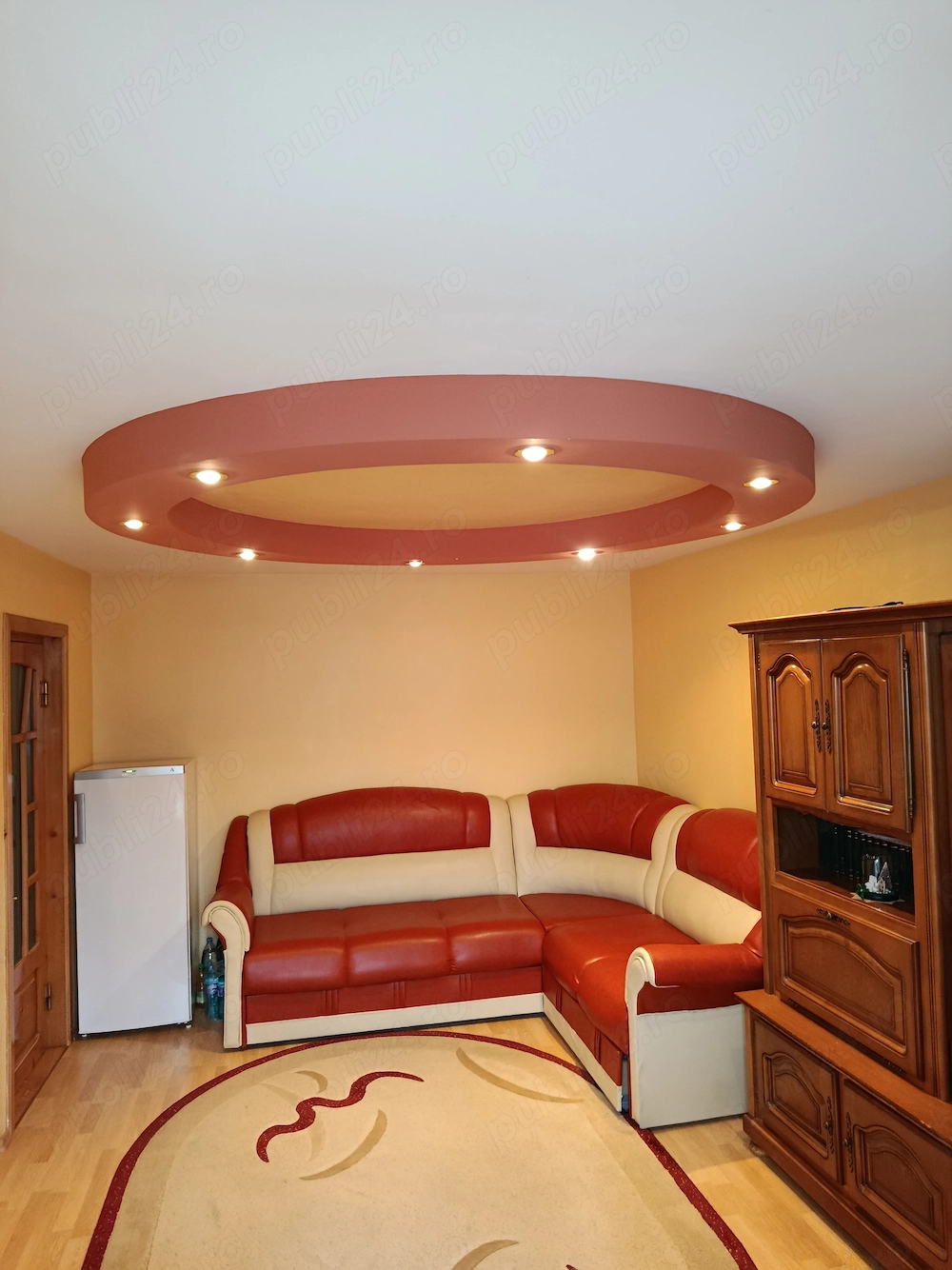 Apartament 3 camere, Zona Centrală, loc de parcare inclus