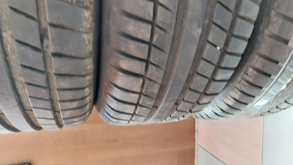 Cauciucuri cu jante de vânzare 