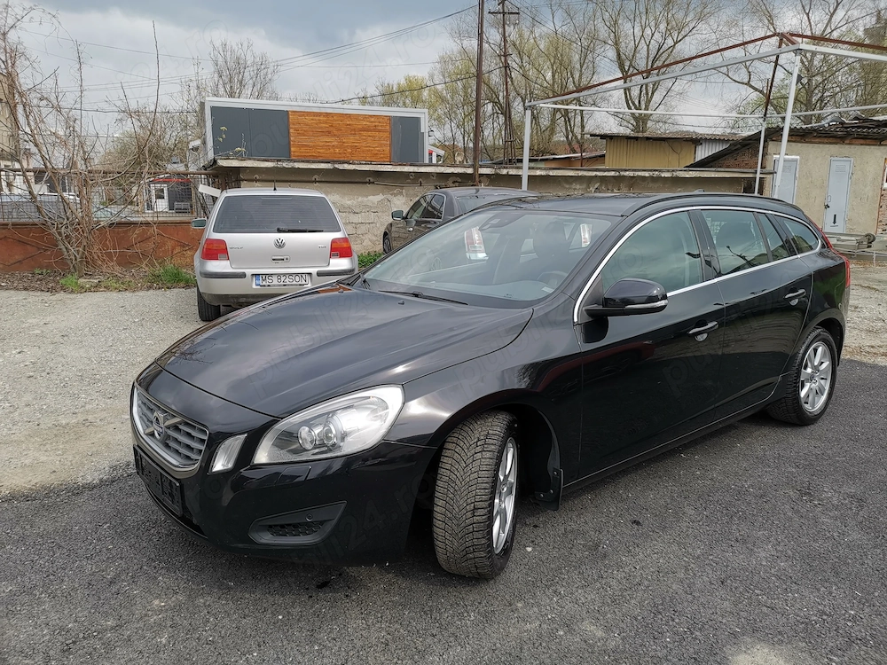 Volvo V60 D4 Momentum, 2.0d, 5 pistoane, euro 5, manuala, import Germania