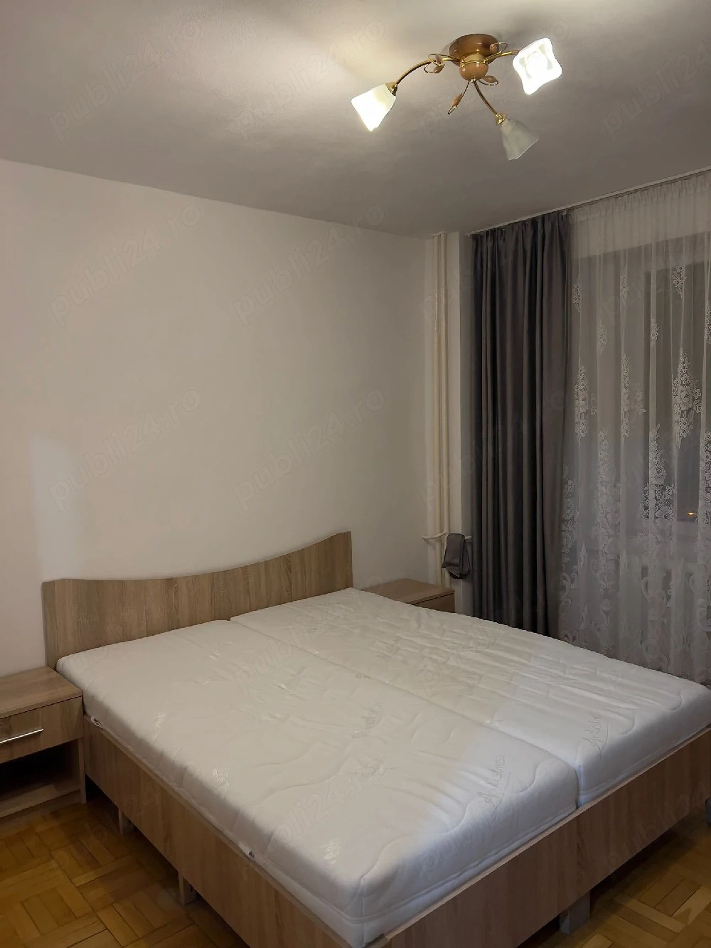 Închiriez apartament cu 2 camere în zona Decebal, strada Doina, etajul 1