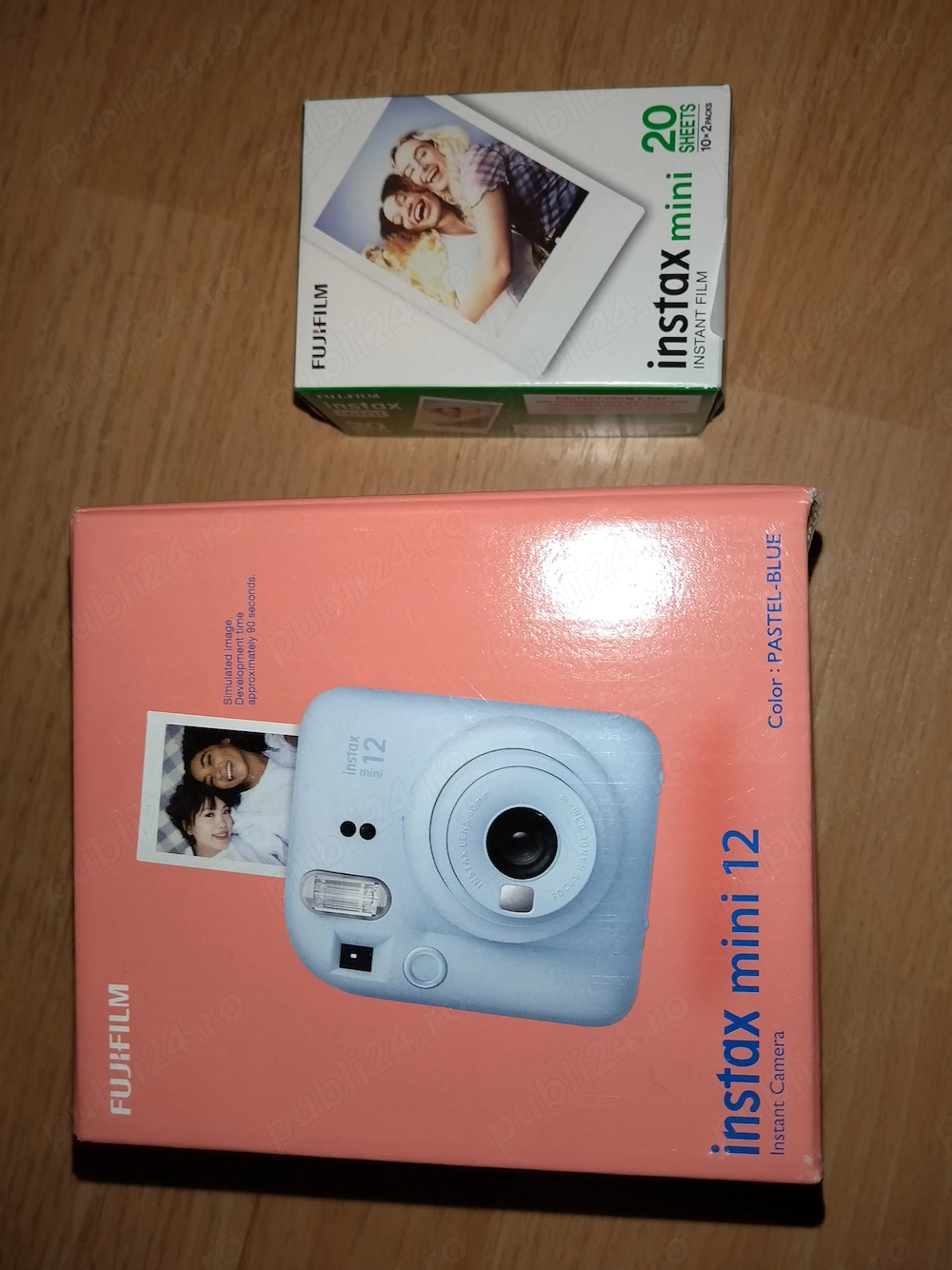 Aparat foto FUJIFILM Instax Mini 12, Pastel Blue + pachet 20 poze