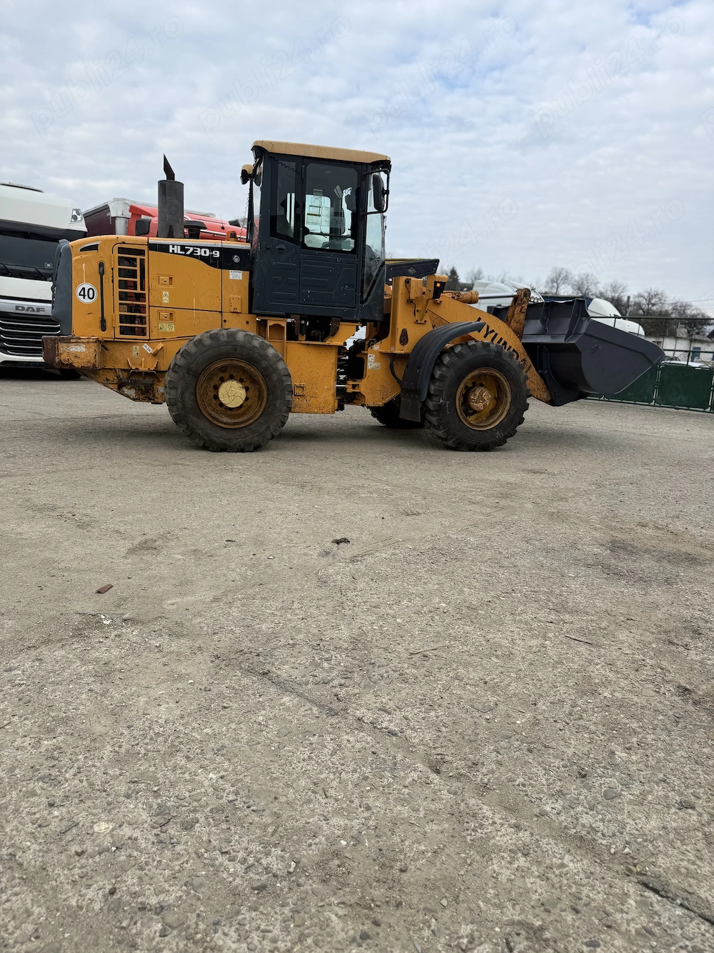 Incarcator Frontal Vola Hyundai HL730