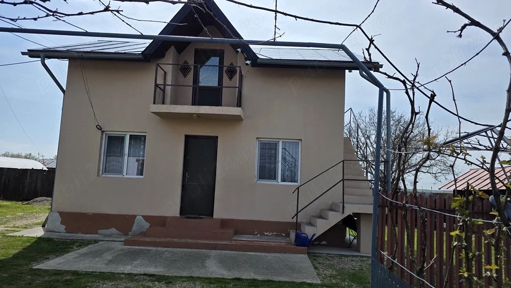 Case Costestii din deal