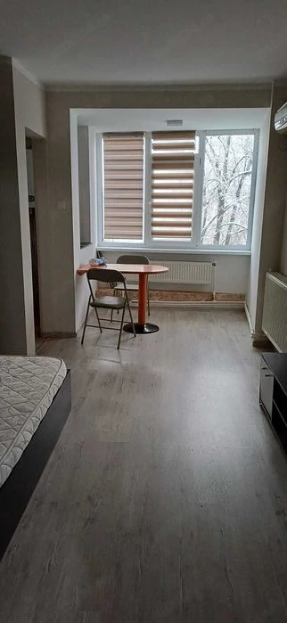 Garsoniera de inchiriat in zona Capatul lui 2 utilata si mobilata