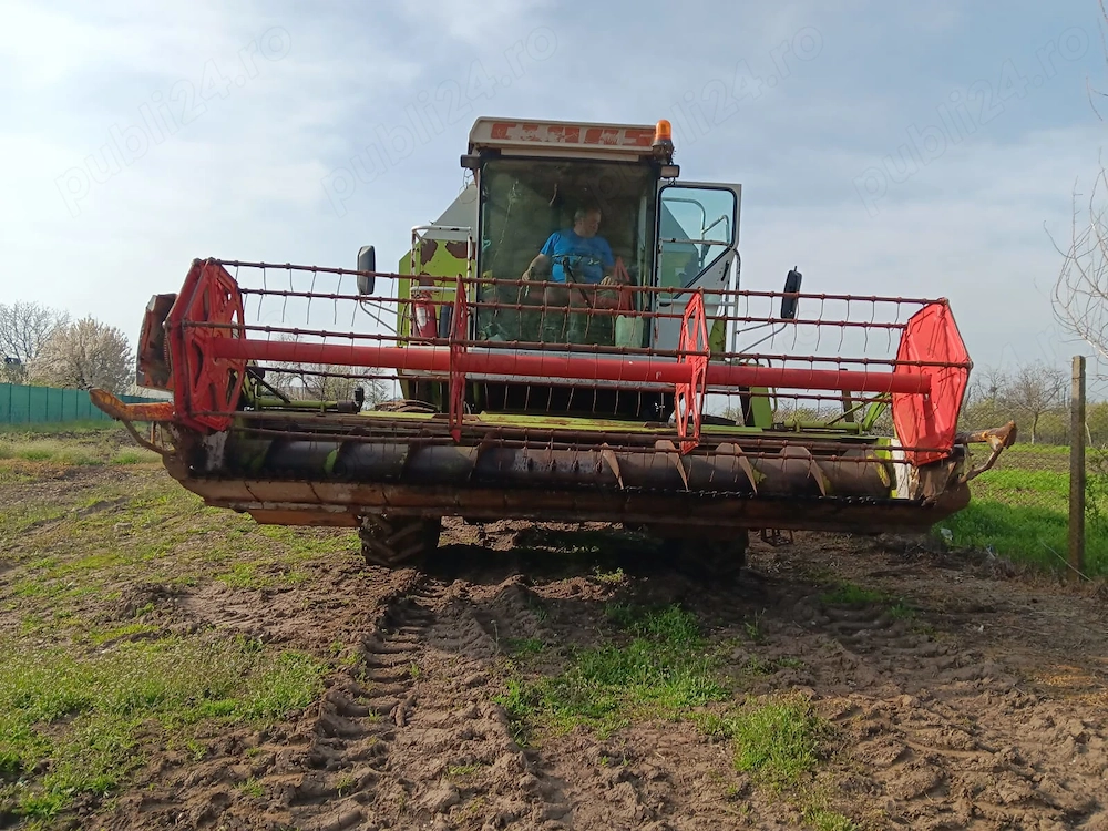 Vând Combina Dominator Claas 98