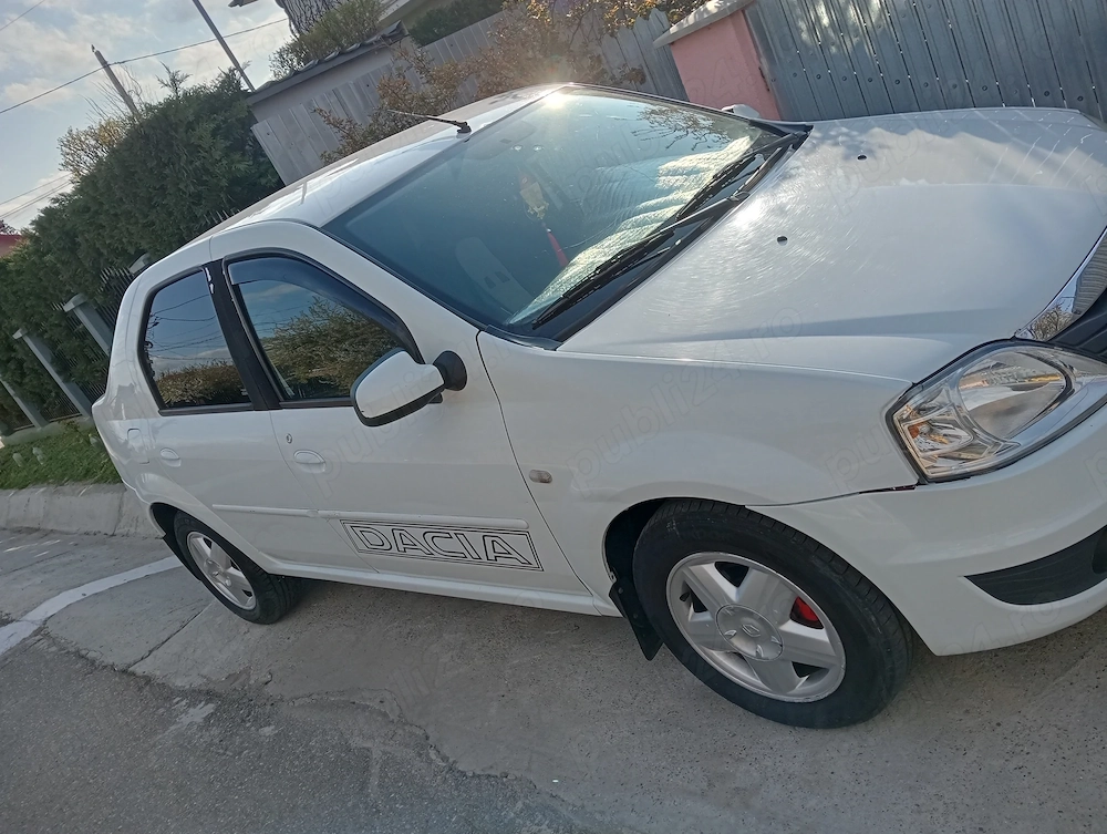 Dezmembrez sau vând întreaga 