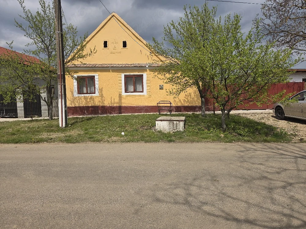 Casă de vânzare, teren 1439 mp, Ianova