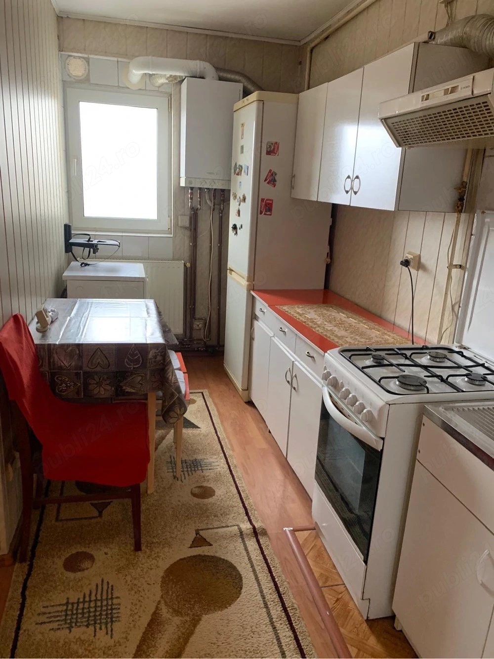 vand apartament 2 camere 