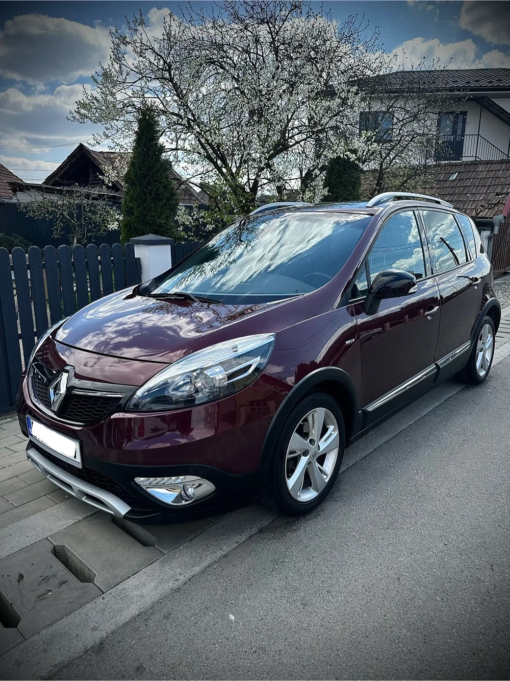 Renault Scenic Xmod   1.5 diesel   2015   Automat   Bose