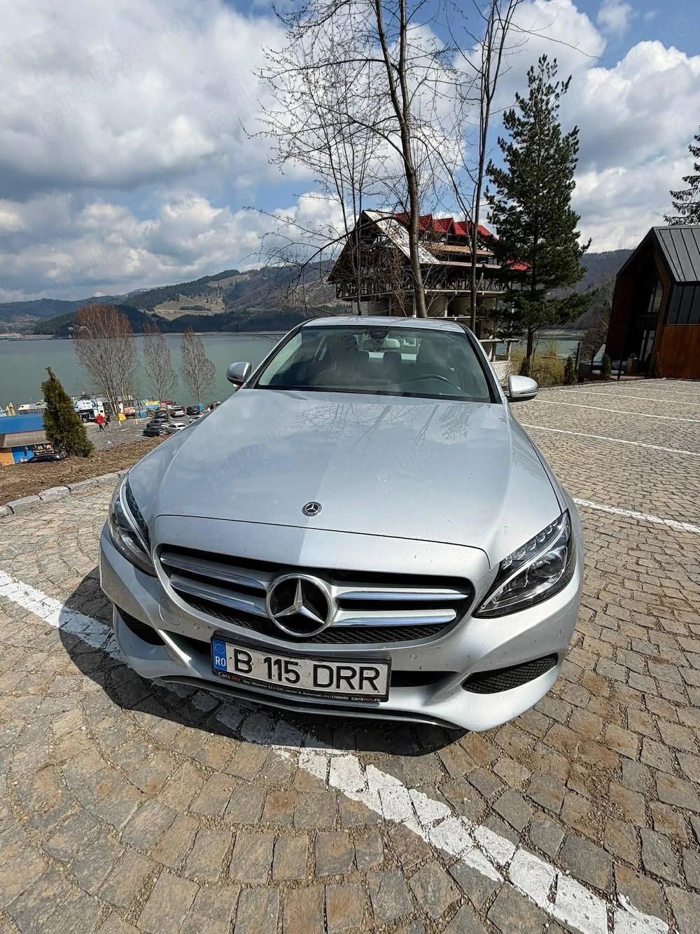 Vând Mercedes-Benz C-Class C200 4MATIC