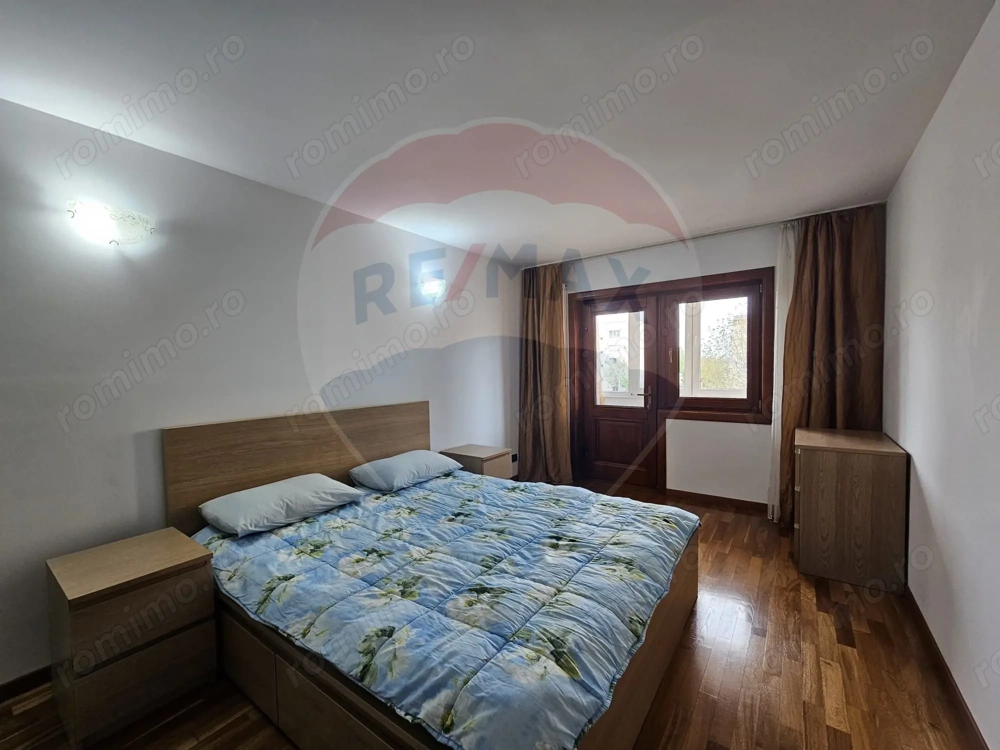 Apartament de vanzare  in Cotul Mic