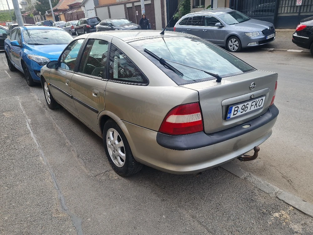 Opel Vectra 3000 lei 