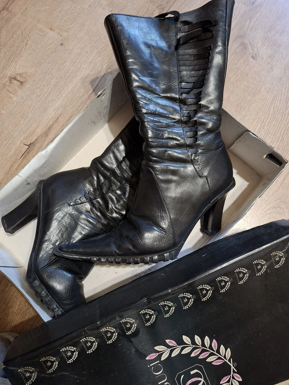 Cizma Gucci din piele cu blana pe interior