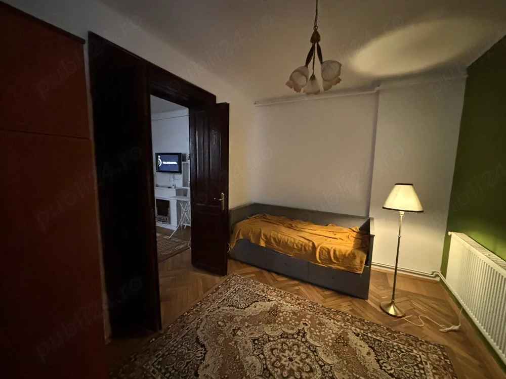 Parcul Carol - PROPRIETAR vand apartament 2 camere spatios