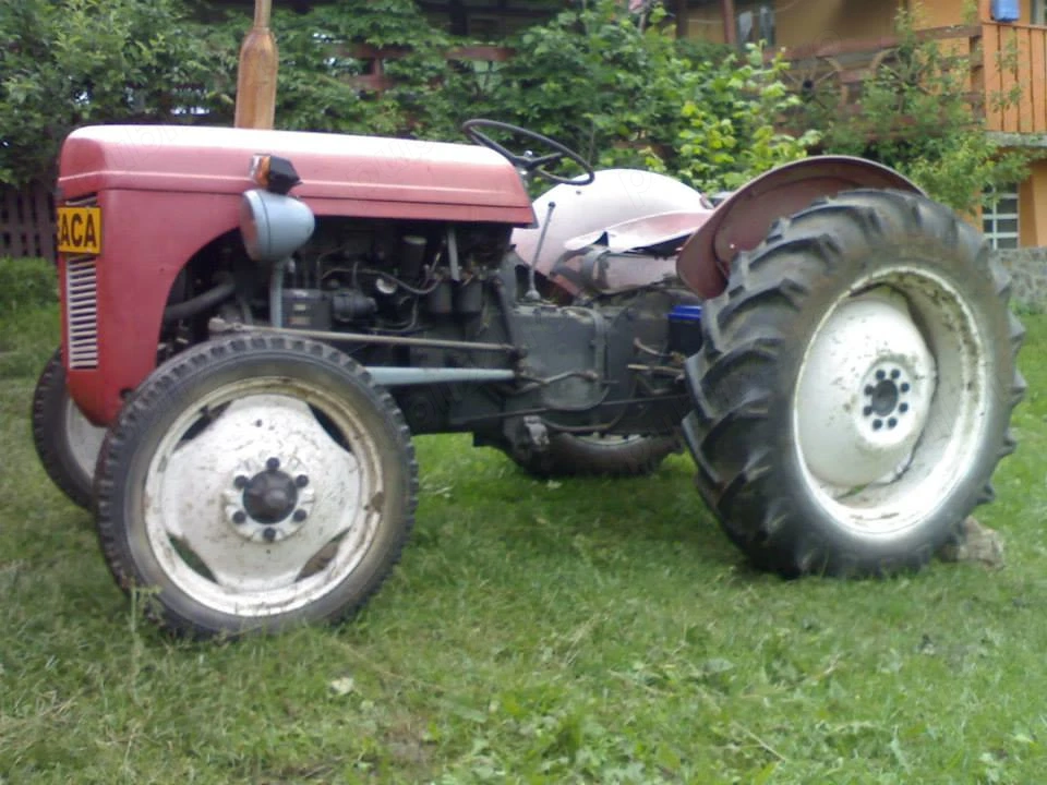 Massey Ferguson + carut