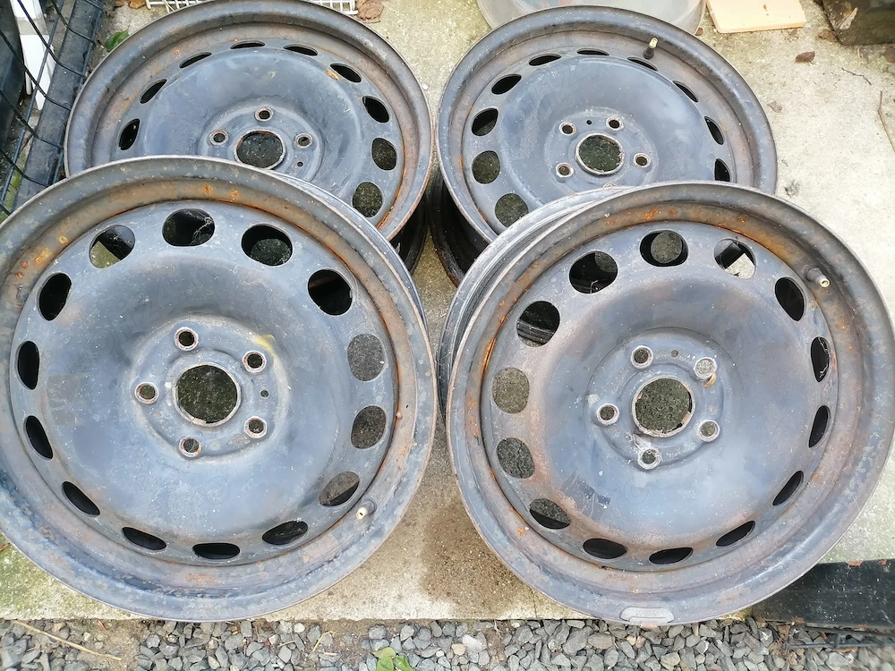 Ocazie! Vand jante putin folosite tabla Audi-VW 6"1/2 J x 16 !