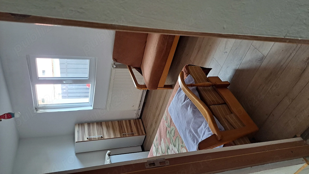 Închiriez 2 case separate în comuna mihai viteazu aproape de turda informații la nr. 