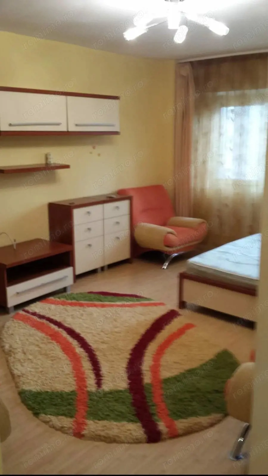 Garsoniera de inchiriat spatioasa 42mp, mobilata, zona Sebastian