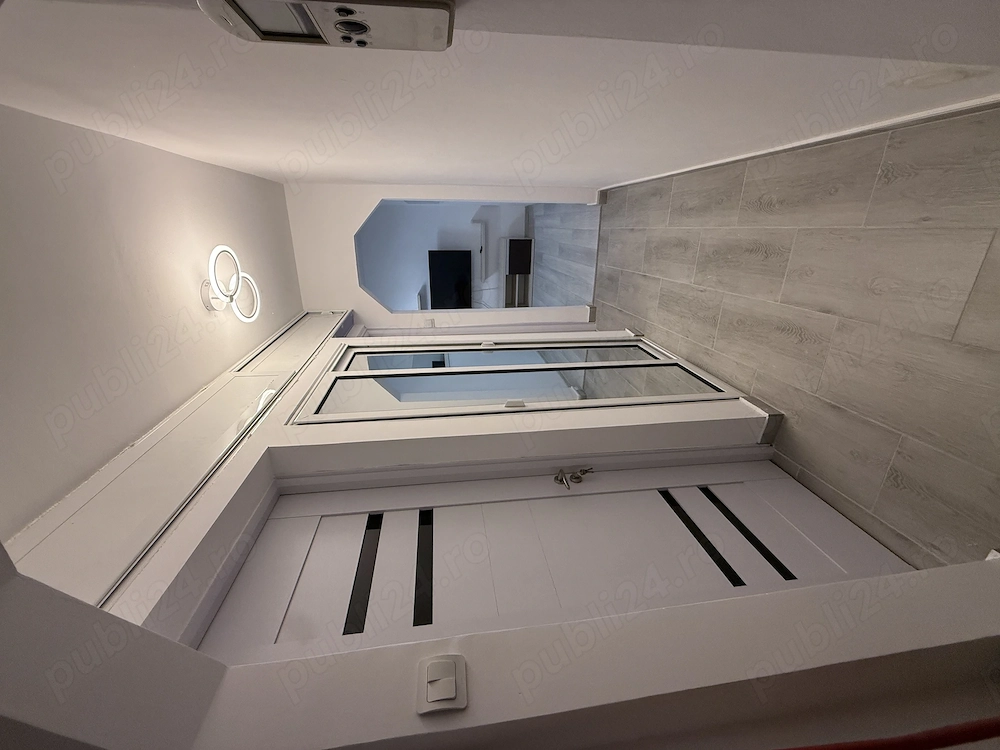 Închiriez apartament 