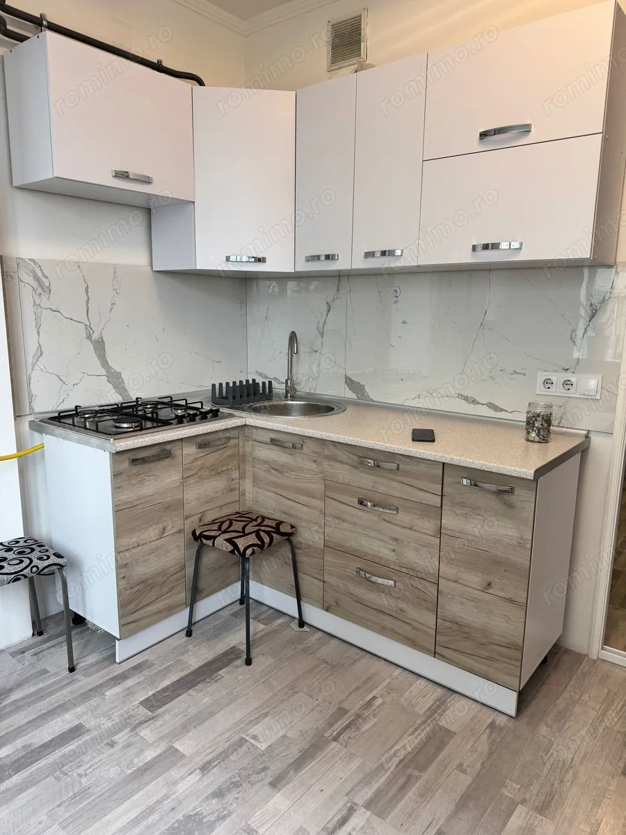 Garsoniera situata in zona Basarab