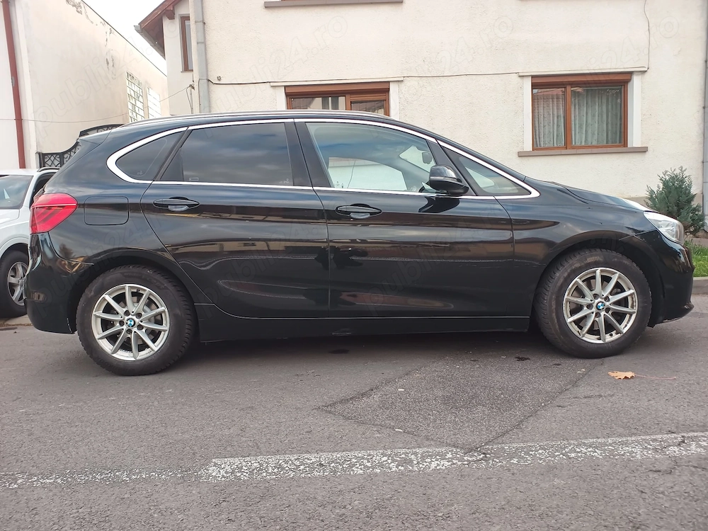 BMW 218D Active Tourer la PRET BUN! Accept orice test in servis autorizat
