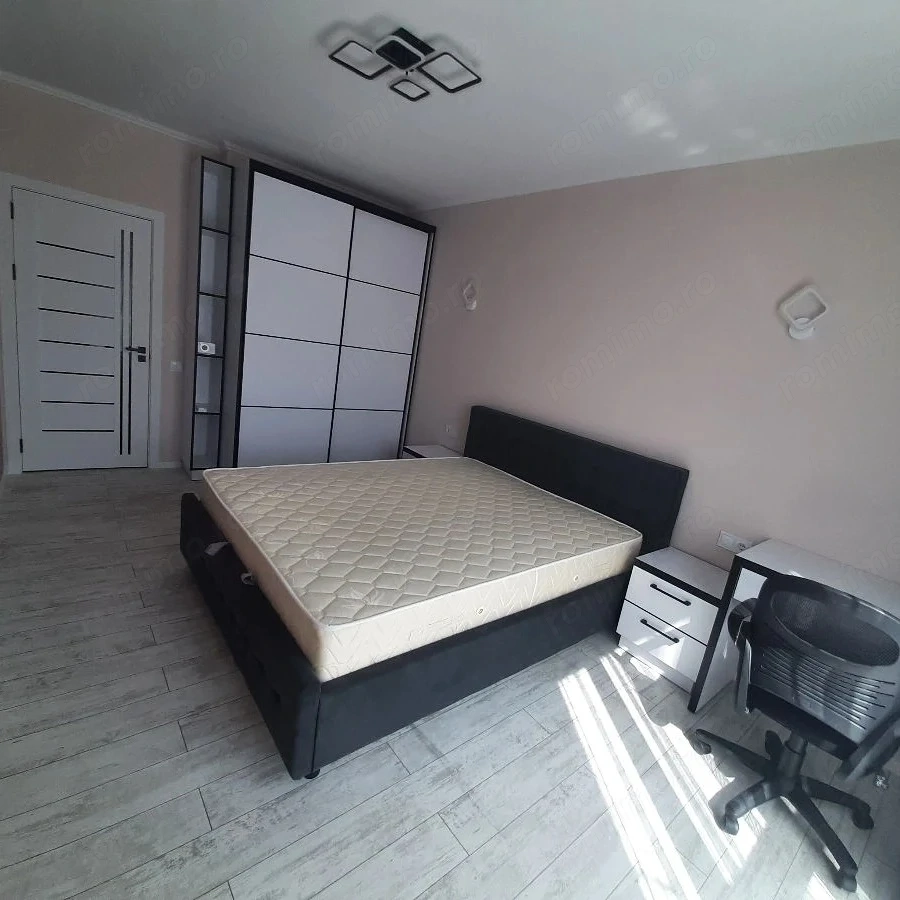 Inchiriez garsoniera in zona Militari Residence