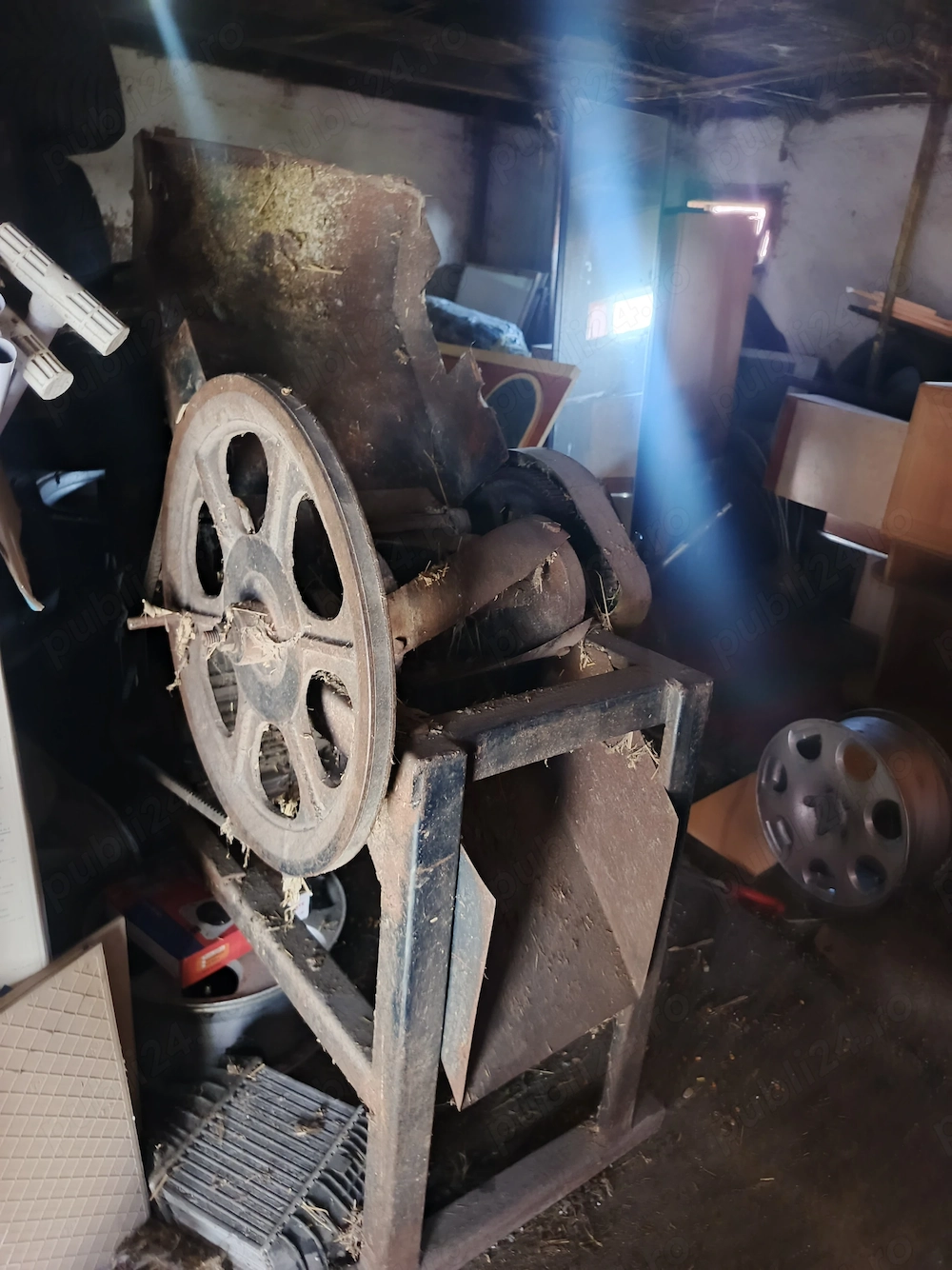 Vând șâșcorniță 