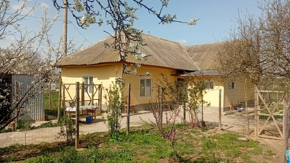 Vand sau schimb casa in Turda Jud Tulcea