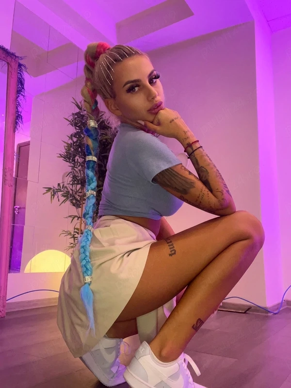 Ofer Show web erotic Răspund doar pe WhatsApp