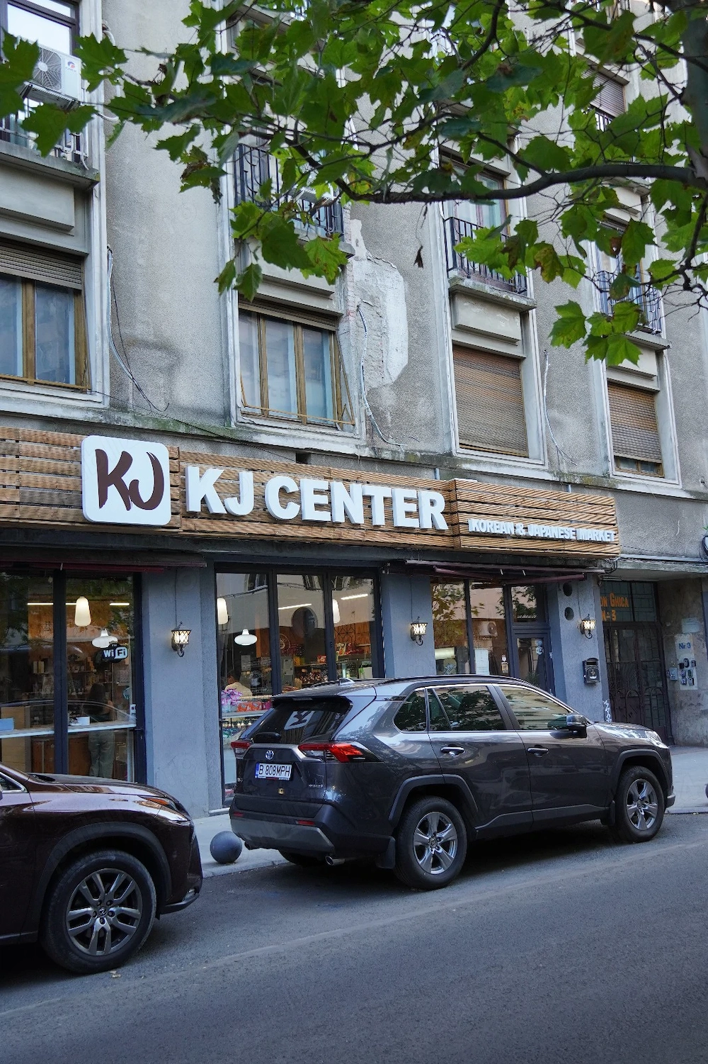 Lucrător Comercial - KJ Center Universitate