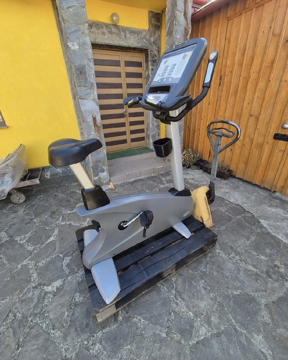 Bicicleta Matrix   Upright bike   Matrix U5x !!!
