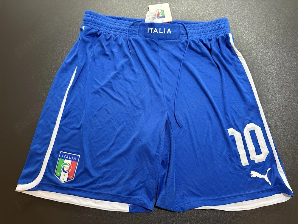 Pantaloni scurți PUMA Italia Euro 2012, ediție oficială pentru jucători nr. 10, mărimea XL