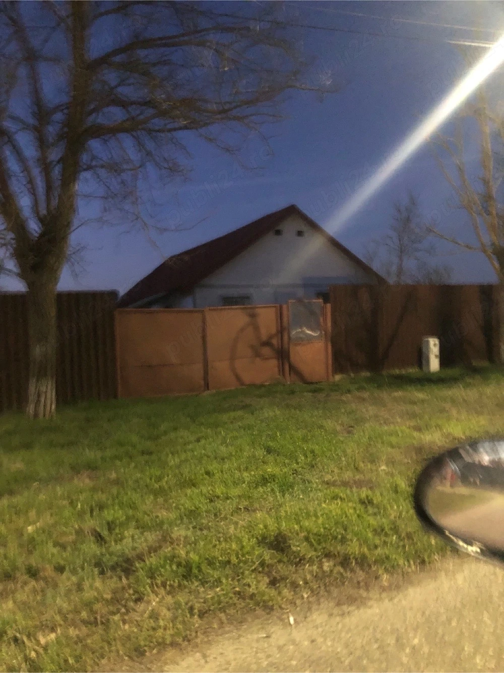 Vând casa la Parța 