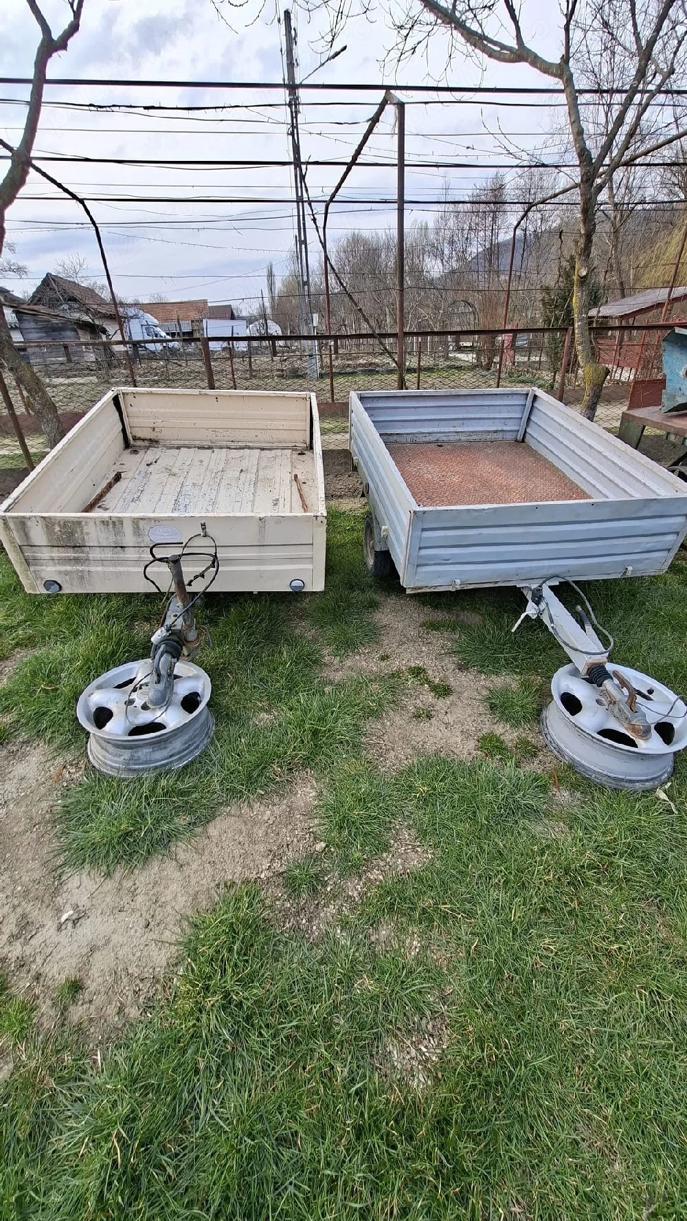 vand ce se vede in poze