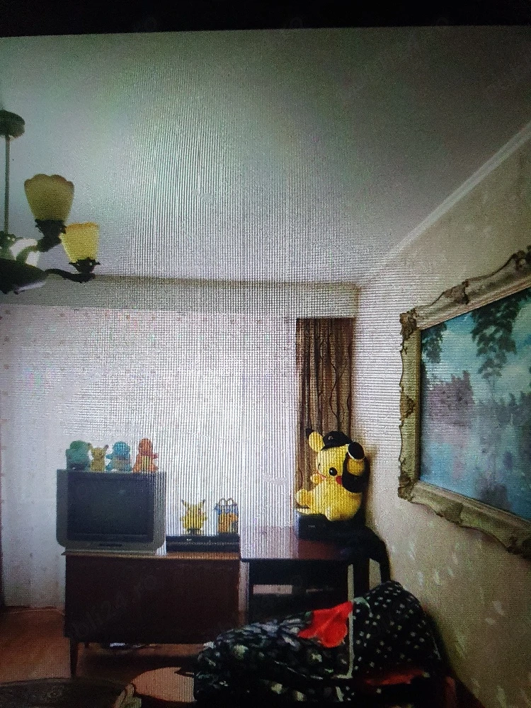 Se ofera spre inchiriere un apartament spatios cu 2  camere,decomandat,etaj 1