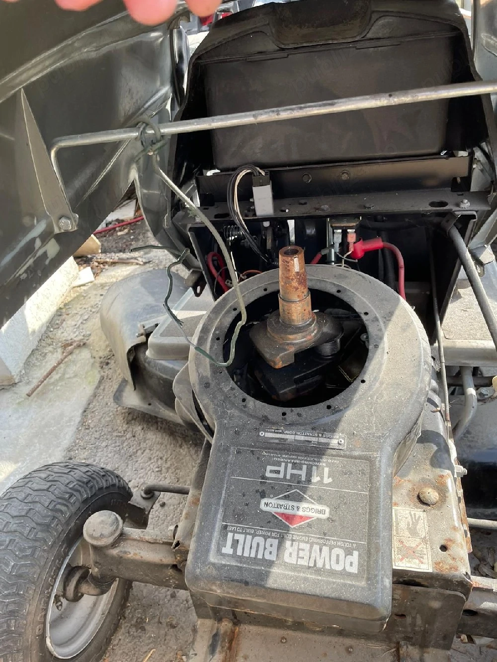 vand 3 tractorase de iarba - Pitești Argeș