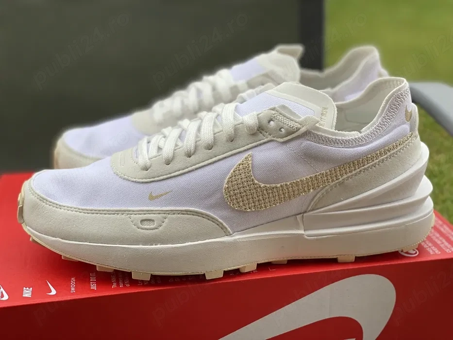 Adidasi Originali Nike Waffle One Summit Marime 40.5