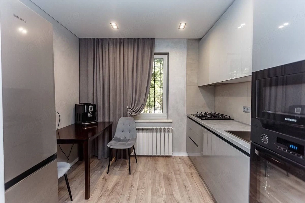 Inchiriez garsoniera in zona Berceni aproape de metrou