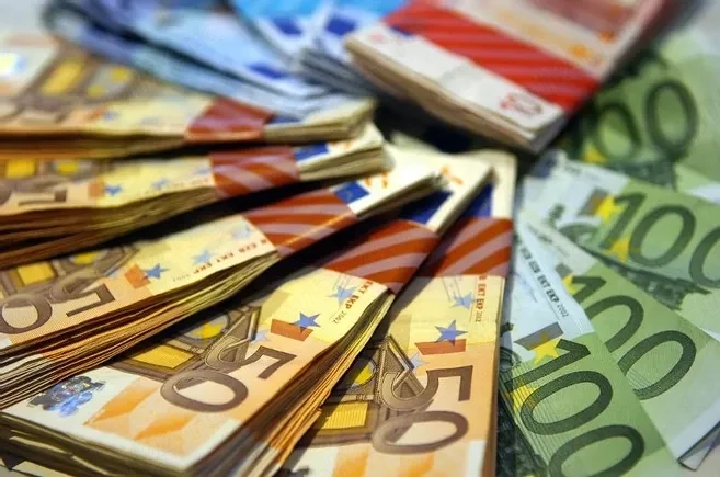 Credite: Realizați-vă proiectele în agricultură, industrie, imobiliare și afaceri  