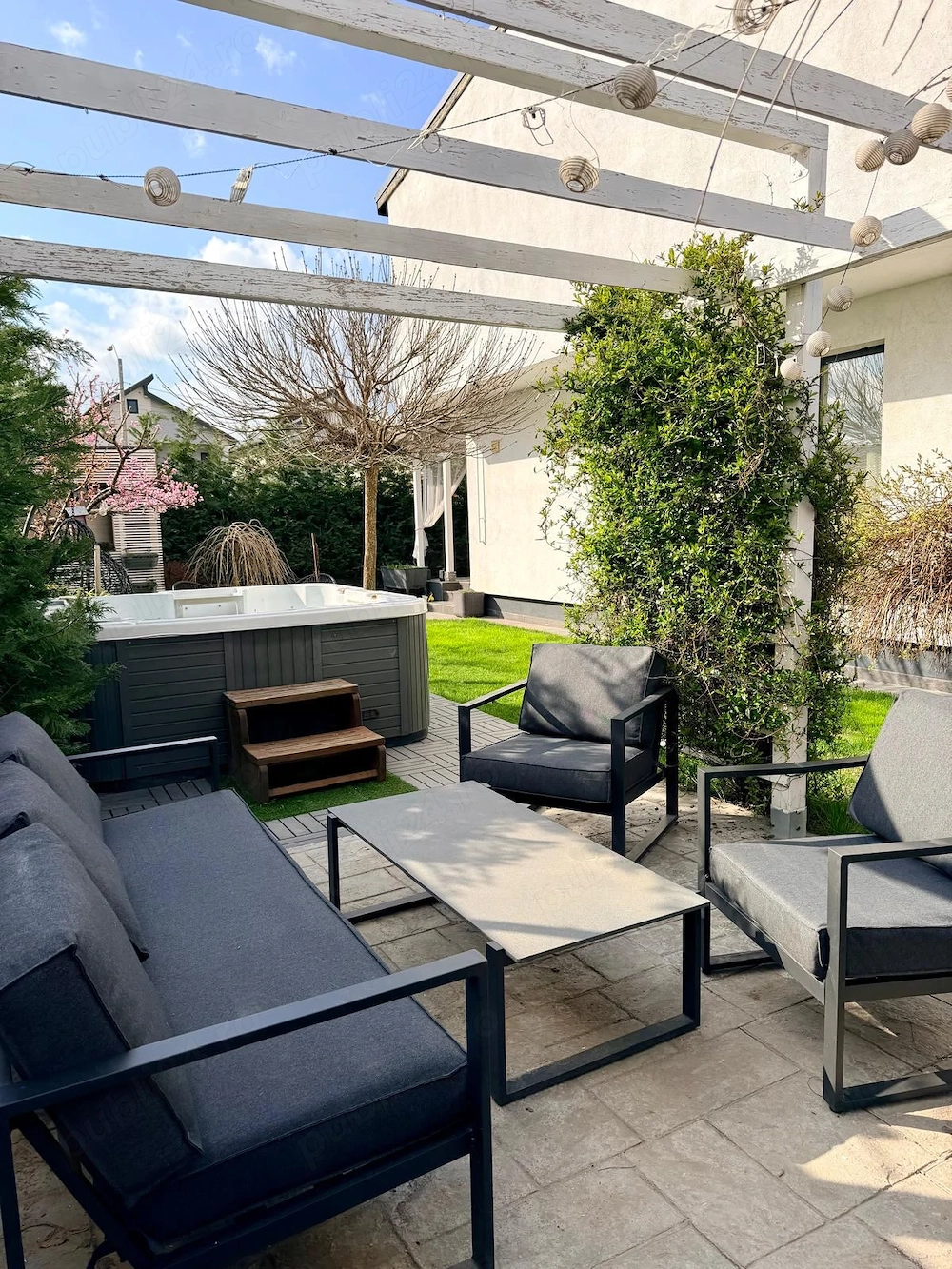 Casa ideala familie Tunari jacuzzi, foisor BBQ, panouri solare, aproape de Otopeni