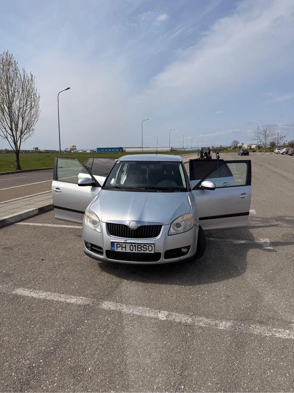 Skoda Fabia 2   An 2008   1.9 Diesel   105 Cp   Navigatie   Euro 4   Inmatriculata   Propietar